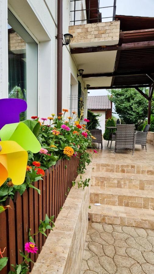 Nobless Villa Mereni  Dış mekan fotoğraf